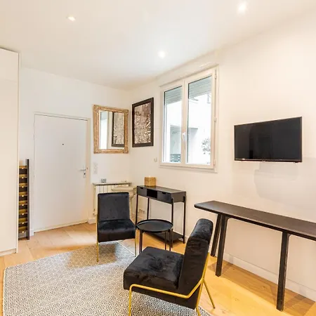 Guestready - Elysee Palace Marble Haven